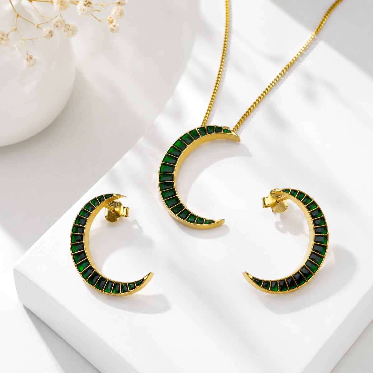 925 Silver Green Crescent Moon Pendant for Women