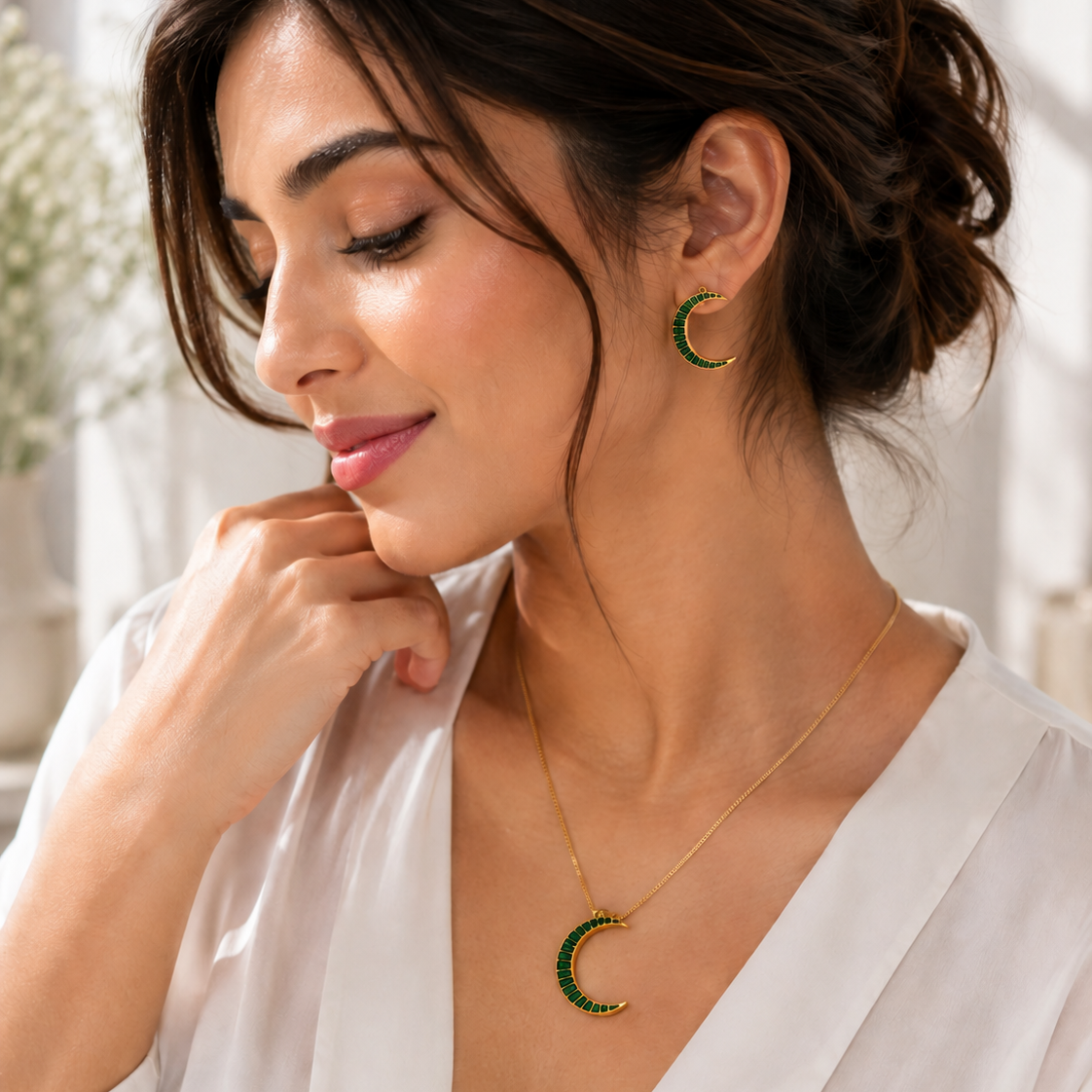 925 Silver Green Crescent Moon Pendant for Women