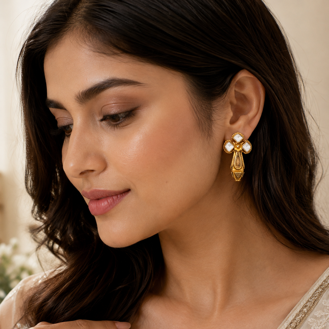 925  Silver Gold-Plated Kundan Floral Stud Earrings